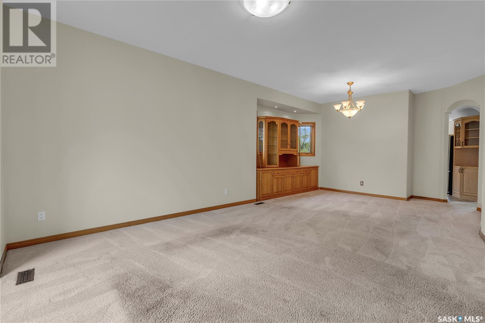Property at 6 330 Stodola COURT image 5