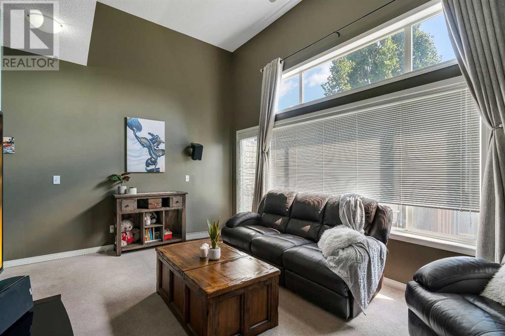 Property at 135 Copperfield Lane SE image 4