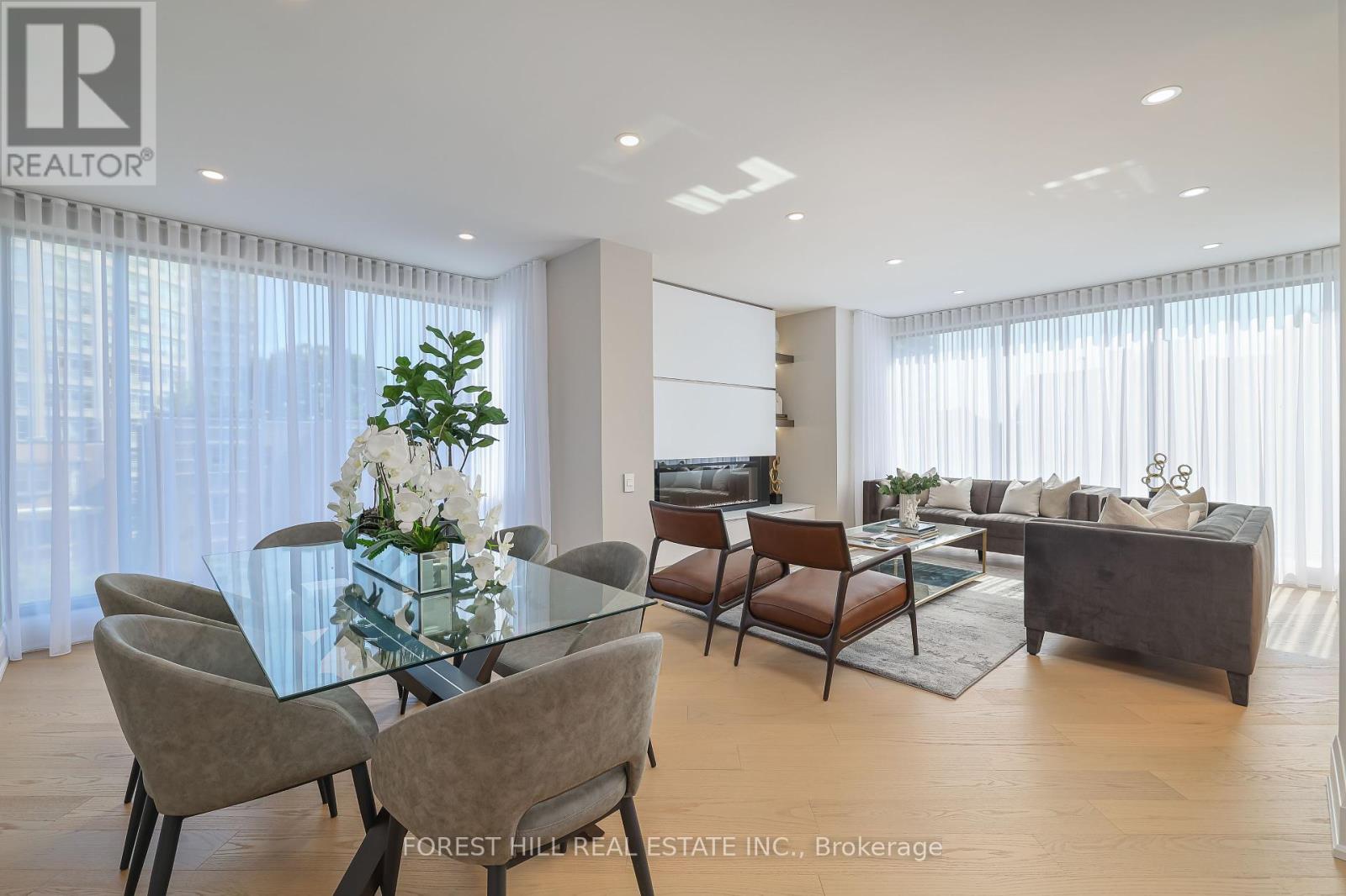 Property at 301 - 342 SPADINA ROAD image 1