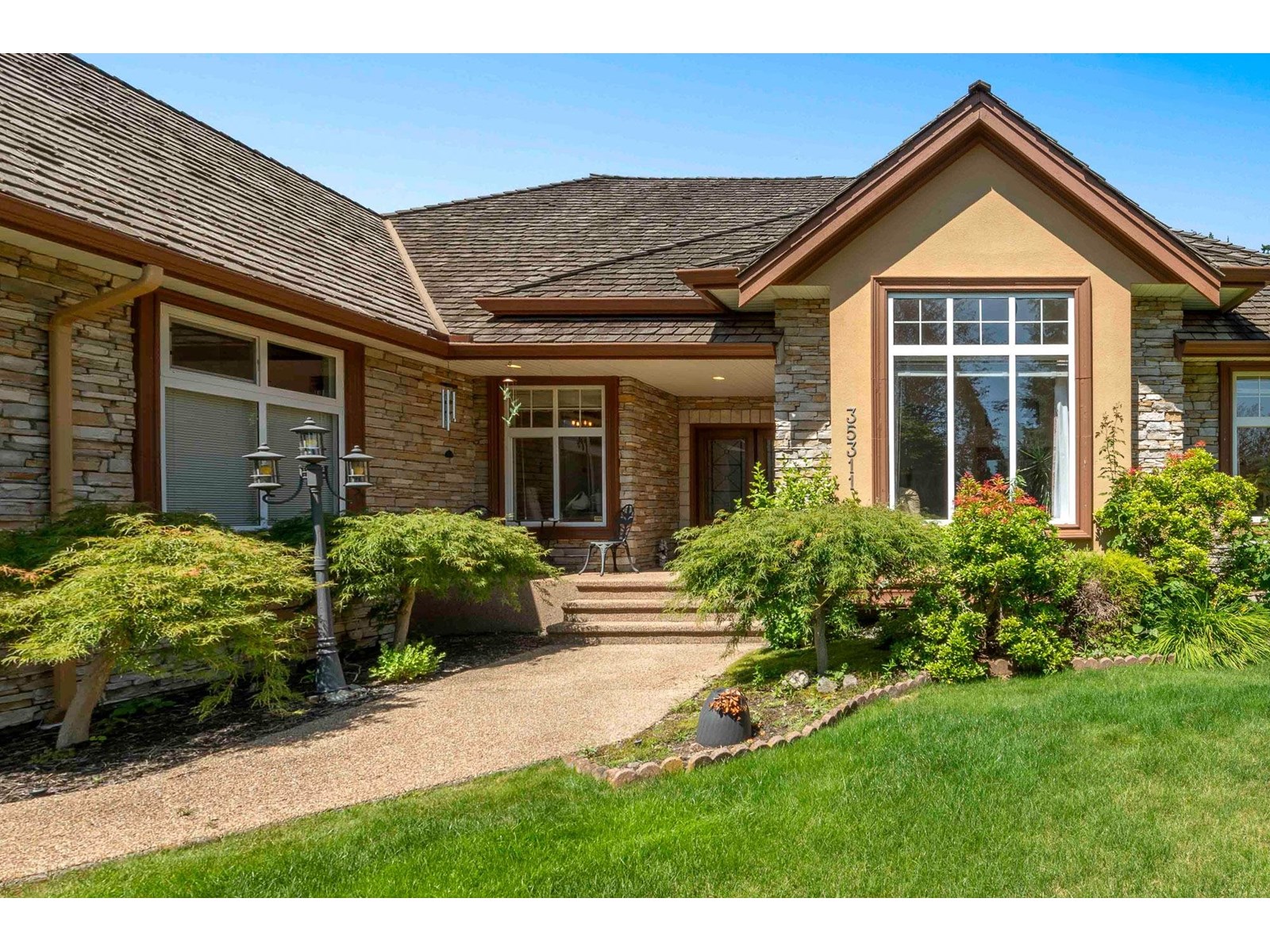 Property at 35311 HIBISCUS COURT image 4