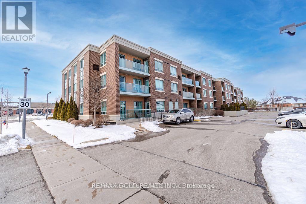 Property at 108 - 25 VIA ROSEDALE WAY image 3