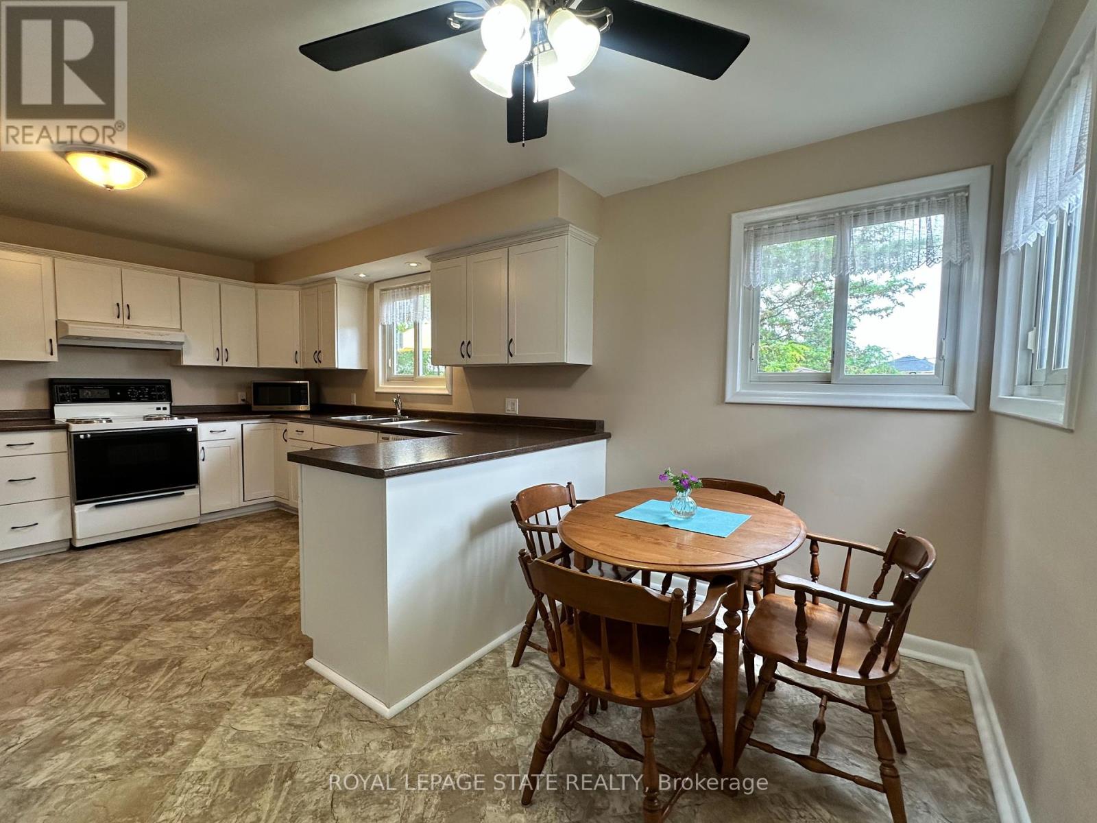 129 Broker Drive, Hamilton, Ontario  L8T 2B9 - Photo 16 - X12229785