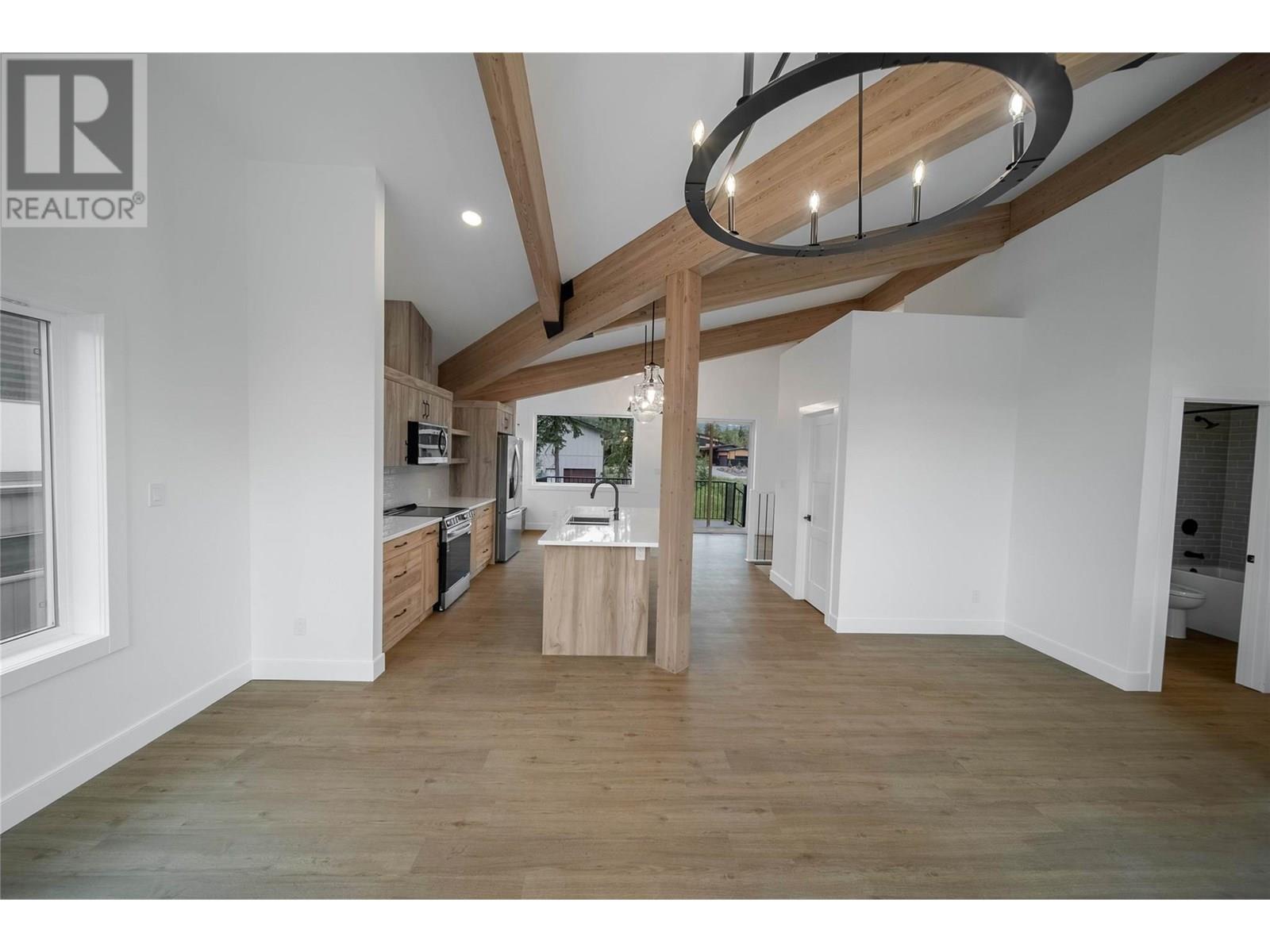 2 Huckleberry Place, Fernie, British Columbia  V0B 1M1 - Photo 10 - 10353618