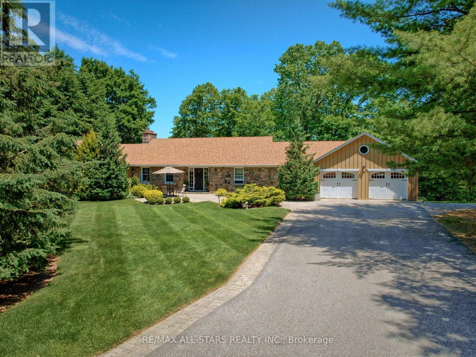 Property at 19 BRISTOL SANDS CRESCENT image 3
