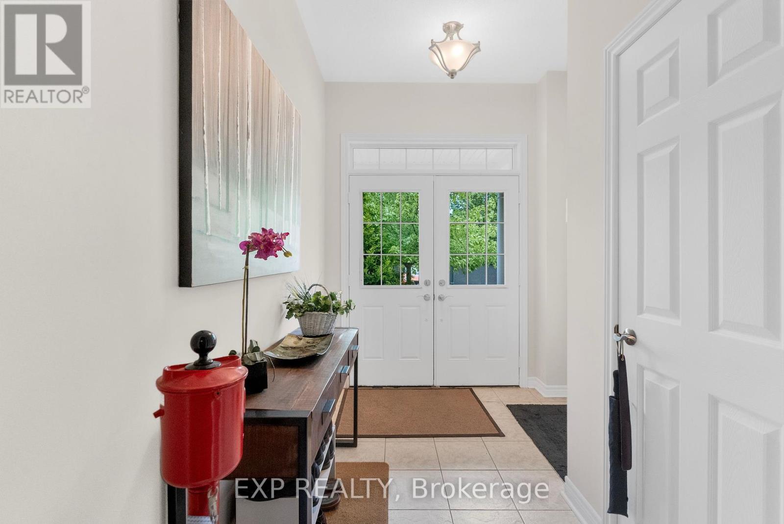 Property at 24 - 450 WORTHINGTON AVENUE image 2