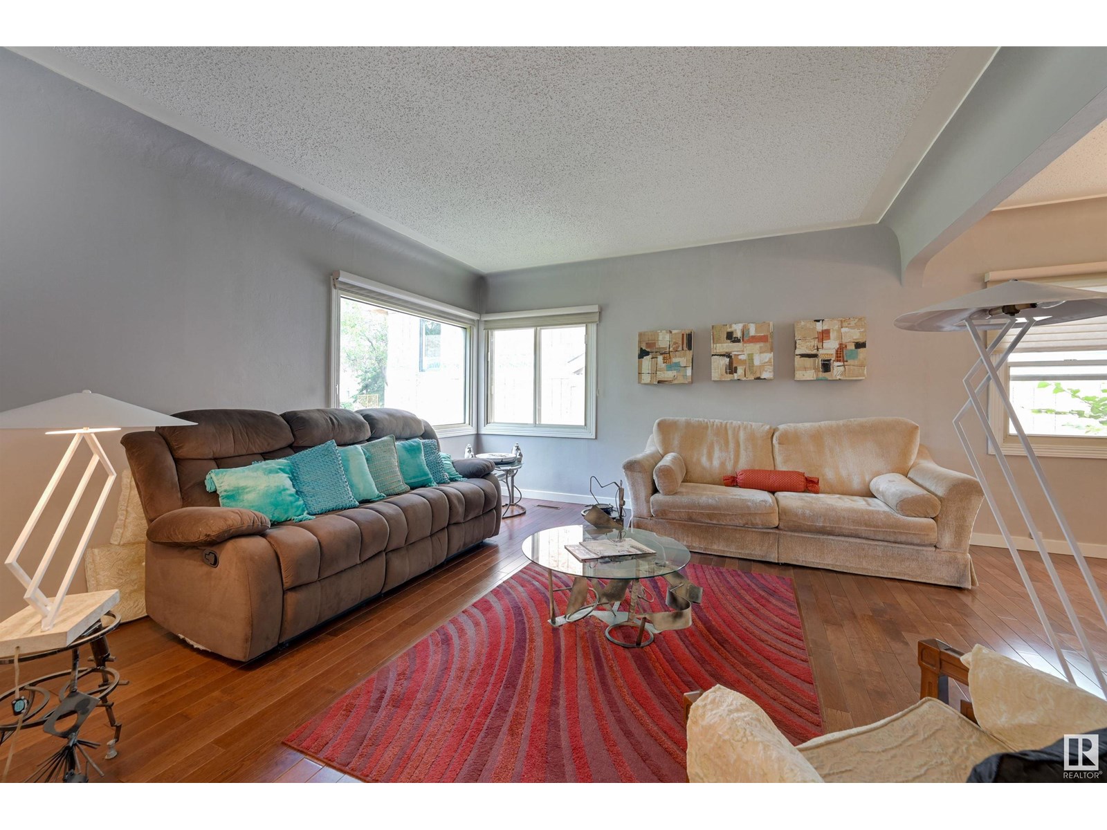 Property at 14023 104 AV NW image 4