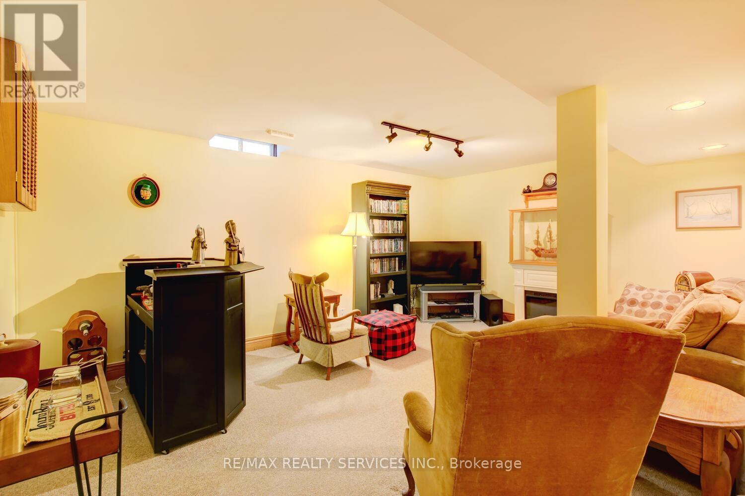 32 Helios Place, Brampton, Ontario  L6Z 2B2 - Photo 26 - W12256932