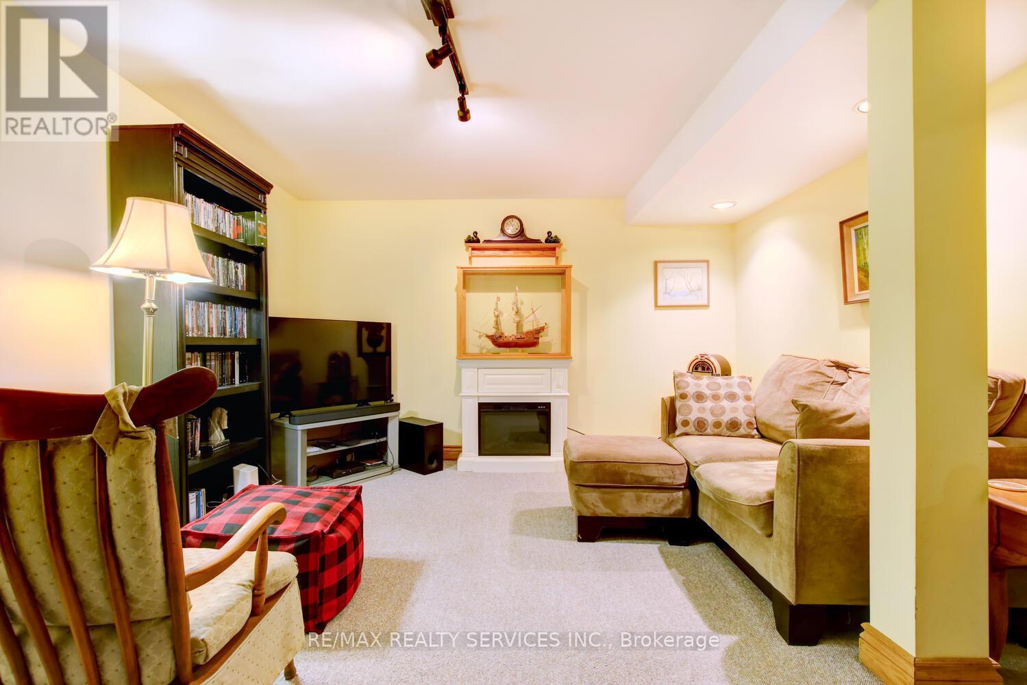 32 Helios Place, Brampton, Ontario  L6Z 2B2 - Photo 27 - W12256932