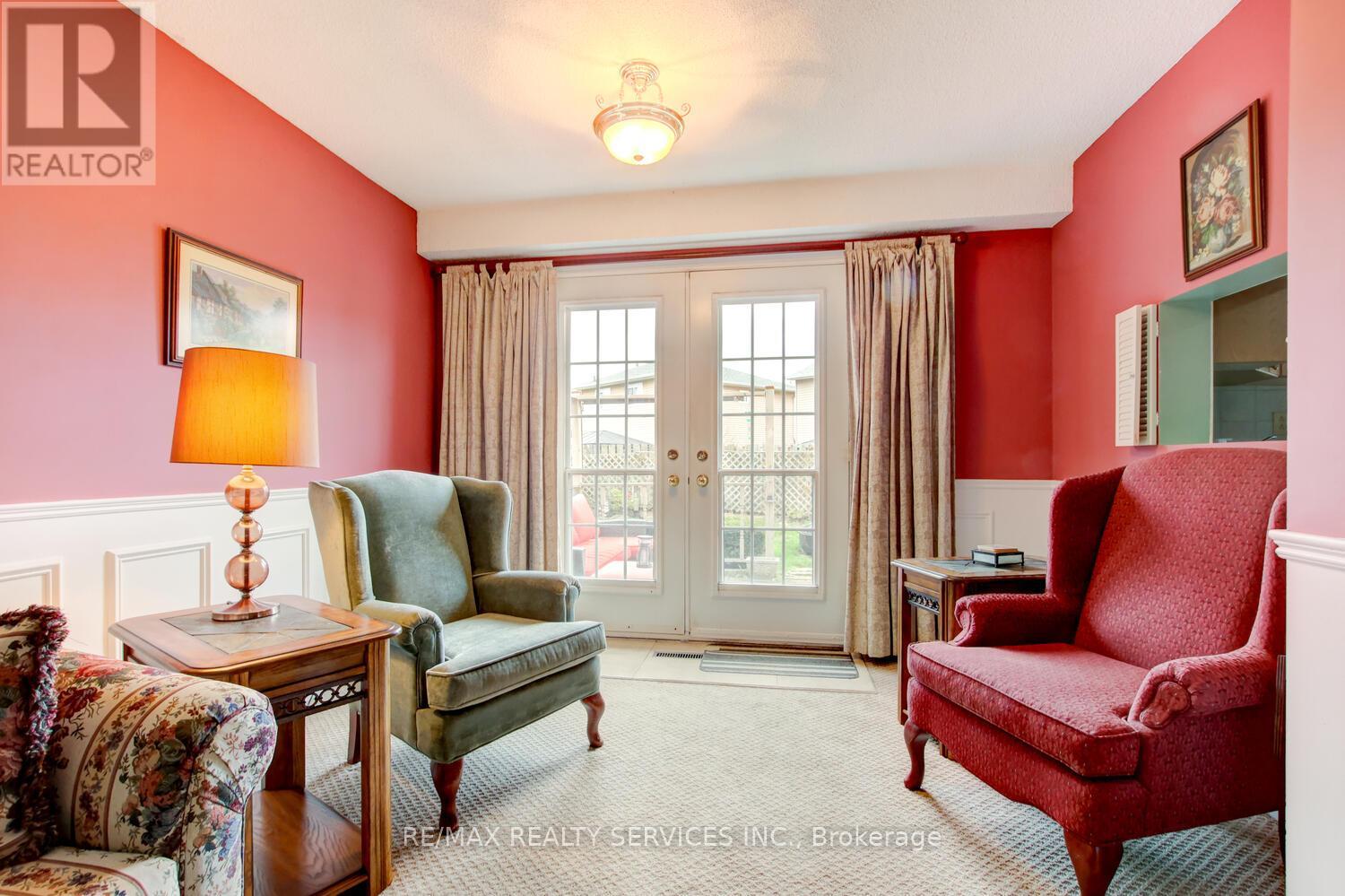 32 Helios Place, Brampton, Ontario  L6Z 2B2 - Photo 8 - W12256932