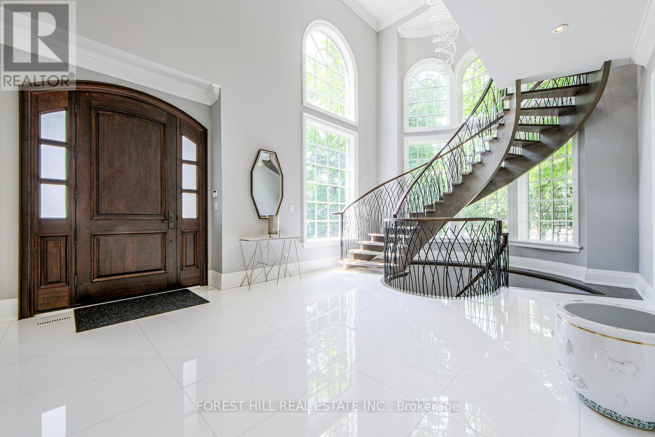 271 Westdale Road, Oakville, Ontario  L6H 4Z7 - Photo 2 - W12256937