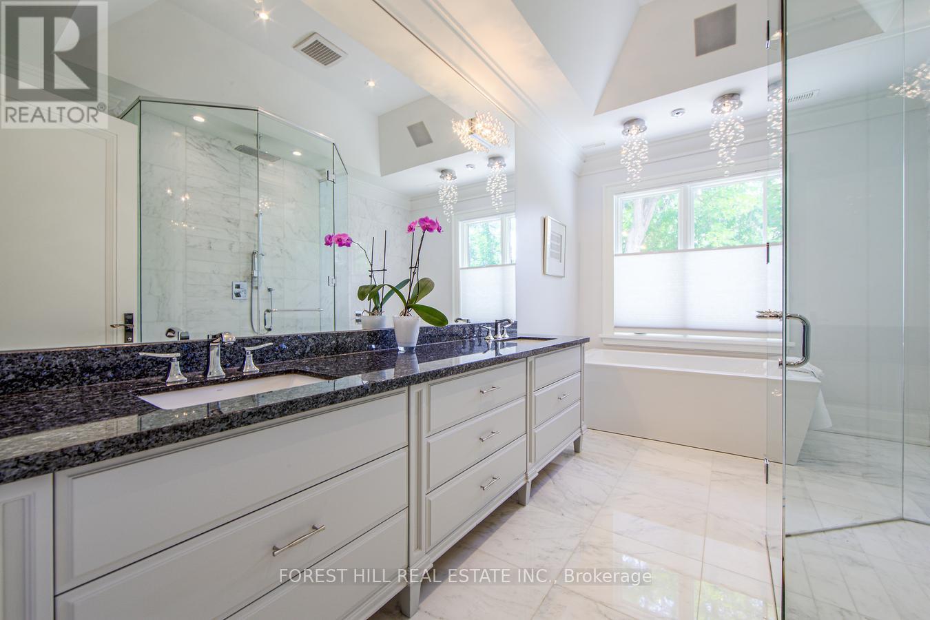 271 Westdale Road, Oakville, Ontario  L6H 4Z7 - Photo 29 - W12256937