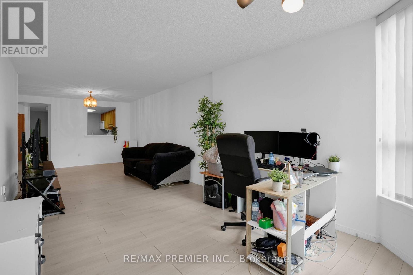 505 - 8 Lisa Street, Brampton, Ontario  L6T 4S6 - Photo 12 - W12256975