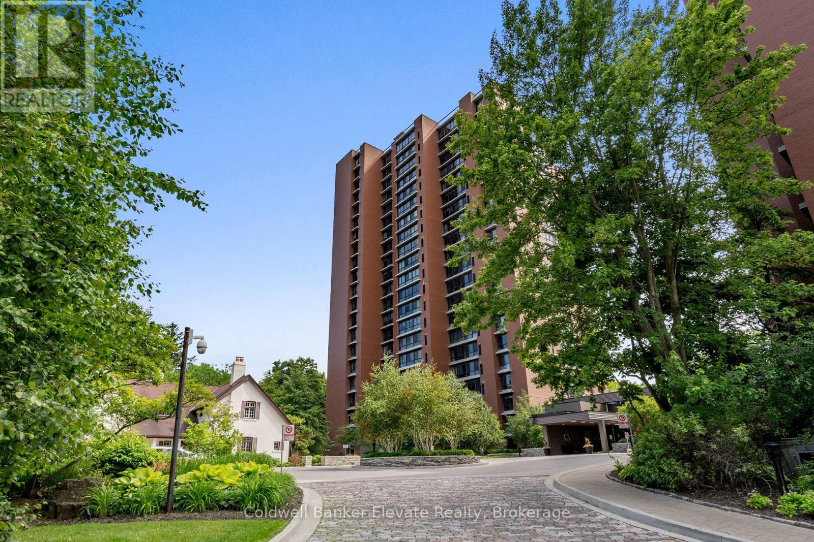 Property at 807 - 1400 DIXIE ROAD image 1