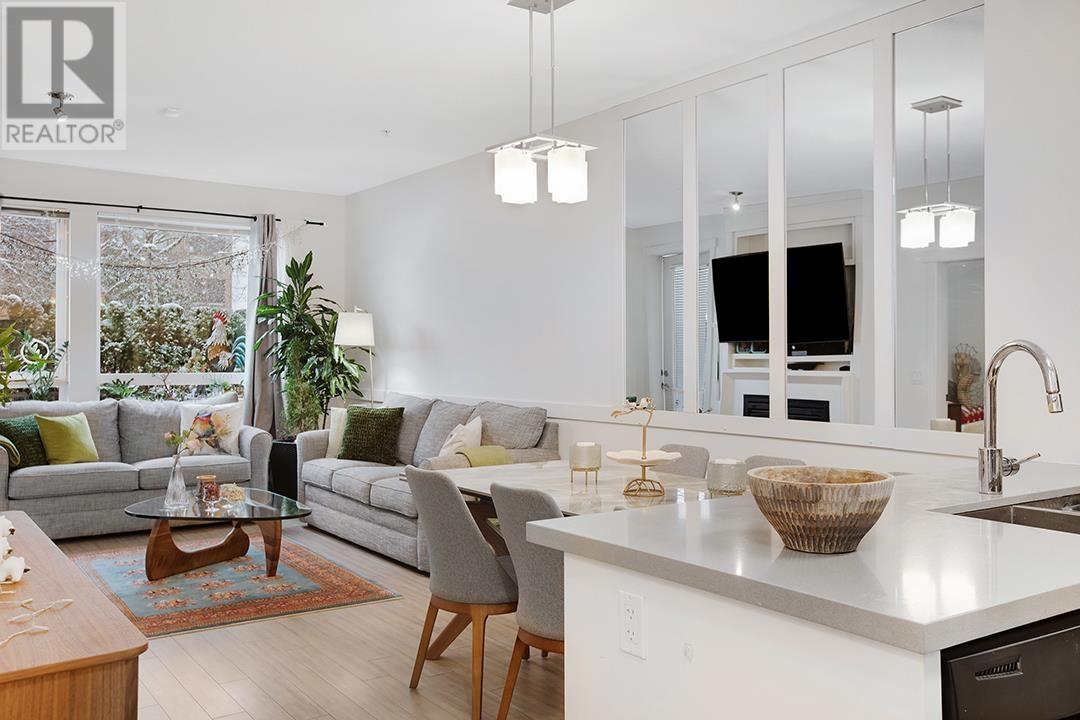 106 717 CHESTERFIELD AVENUE, north vancouver, British Columbia V7M3L8