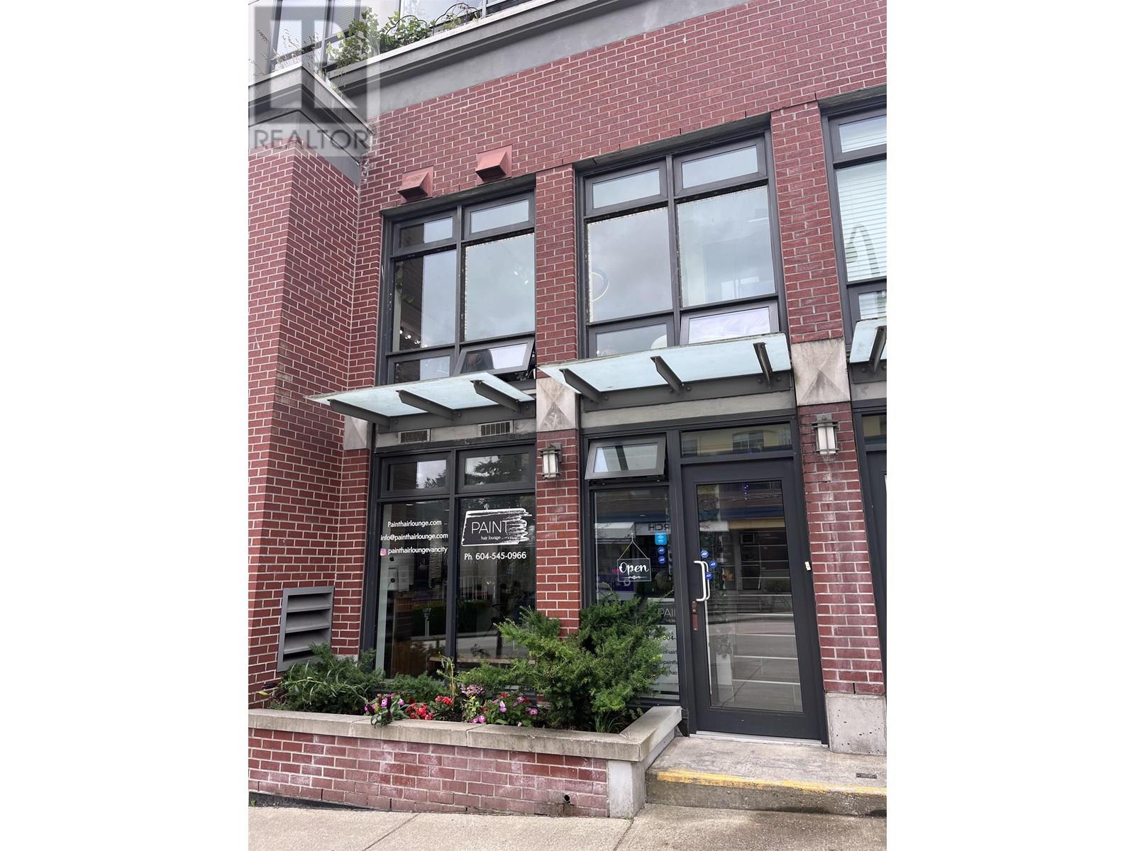 Property at 106 258 6TH STREET image 1
