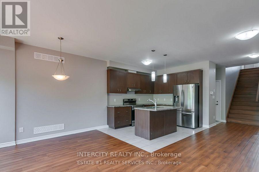 263 Louise Street, Welland, Ontario  L3B 0H8 - Photo 5 - X12257010