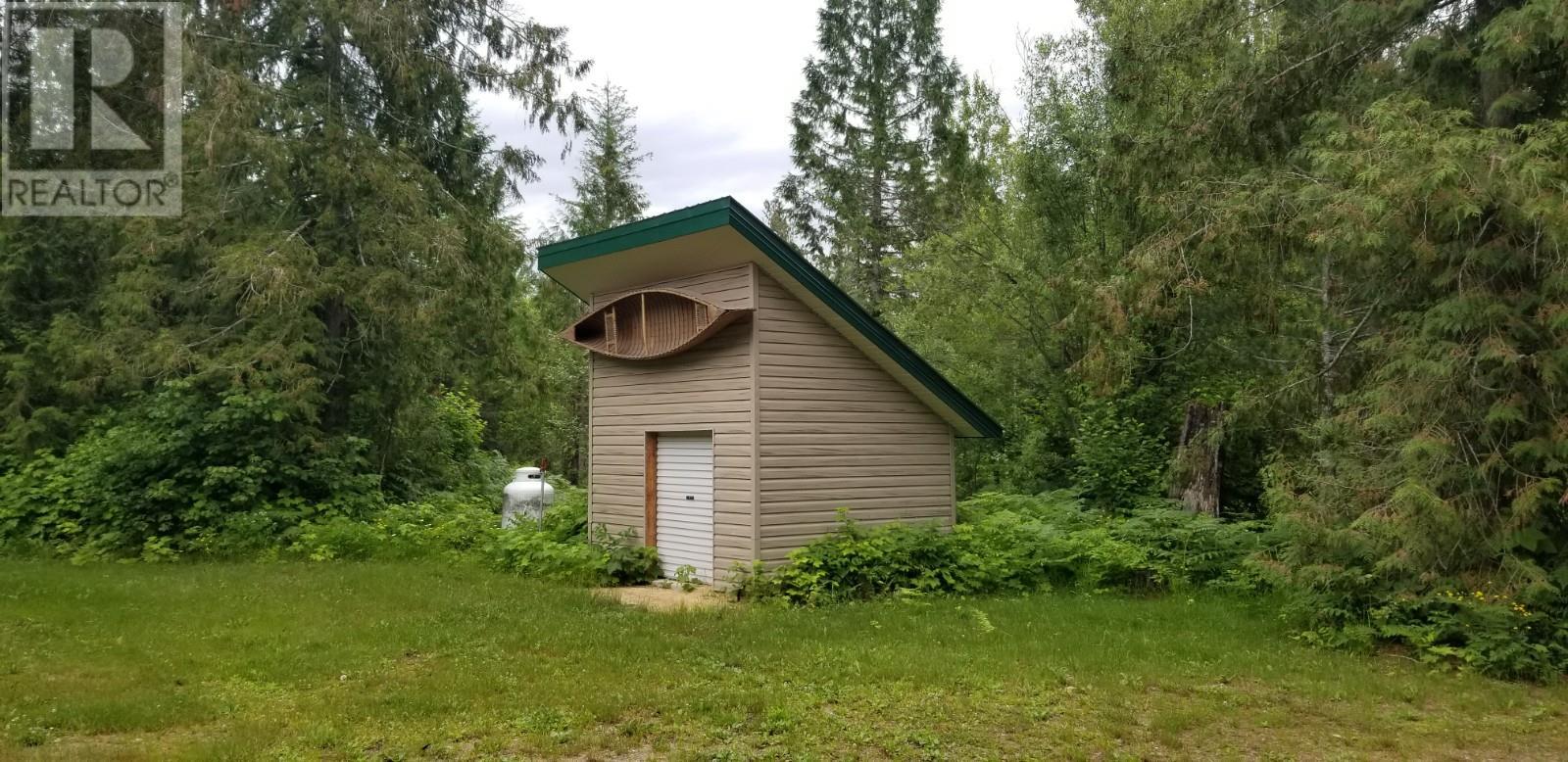 1625 Acorn Road, Seymour Arm, British Columbia  V0E 2V2 - Photo 29 - 10346669