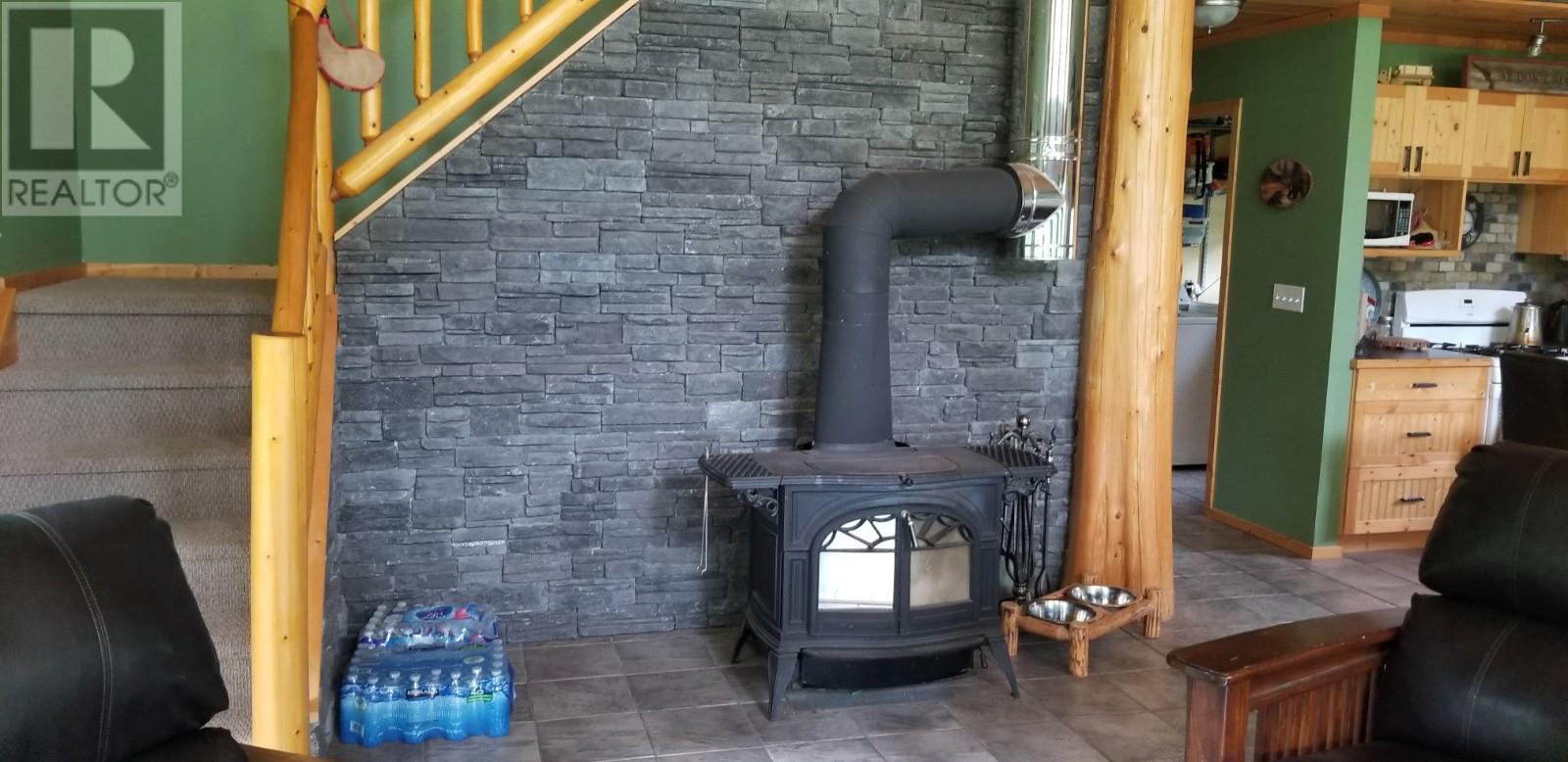 1625 Acorn Road, Seymour Arm, British Columbia  V0E 2V2 - Photo 21 - 10346669