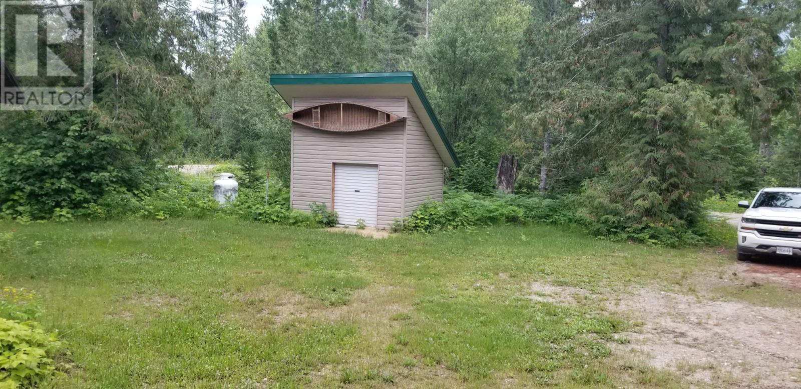 1625 Acorn Road, Seymour Arm, British Columbia  V0E 2V2 - Photo 30 - 10346669