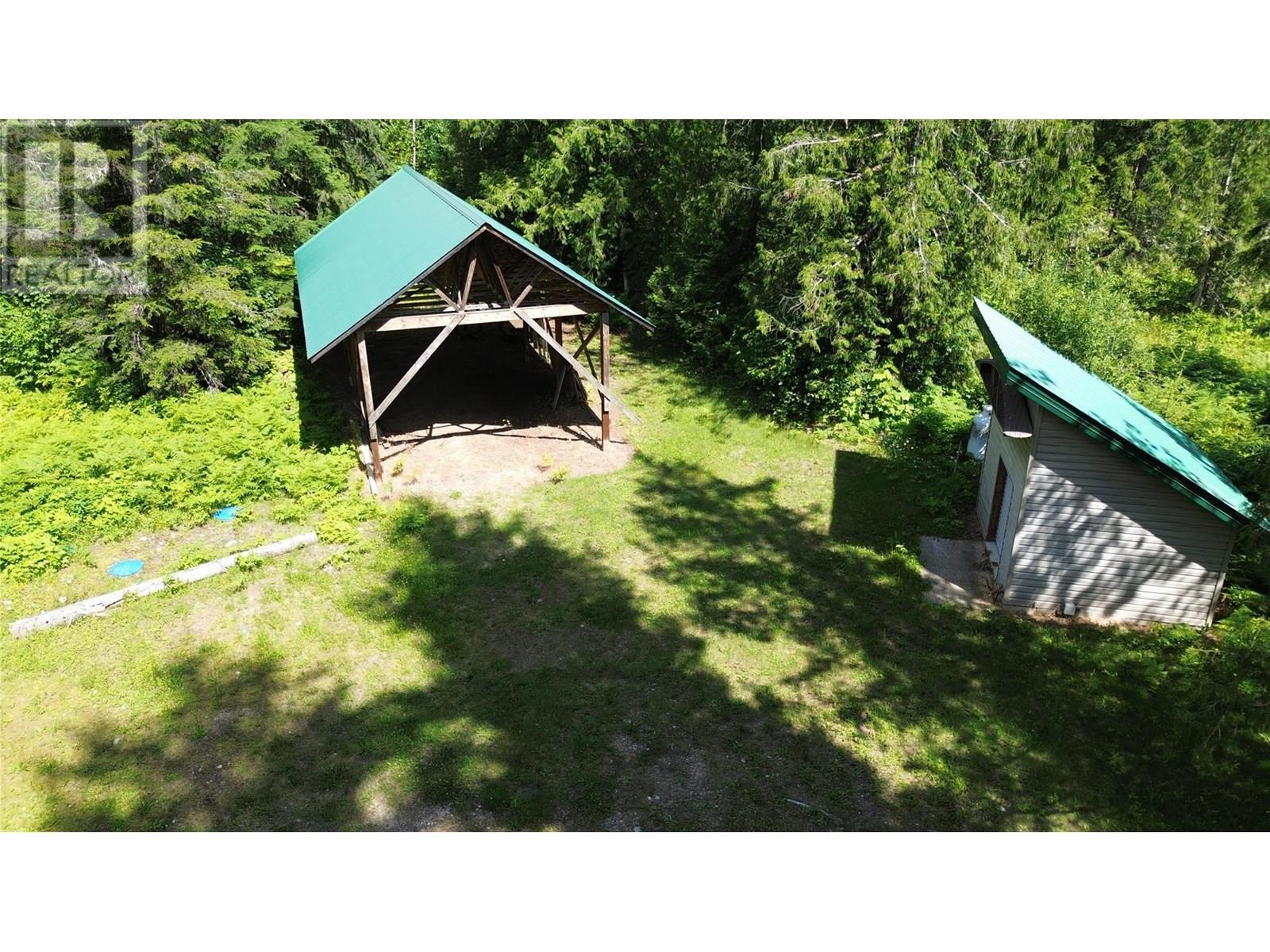 1625 Acorn Road, Seymour Arm, British Columbia  V0E 2V2 - Photo 32 - 10346669