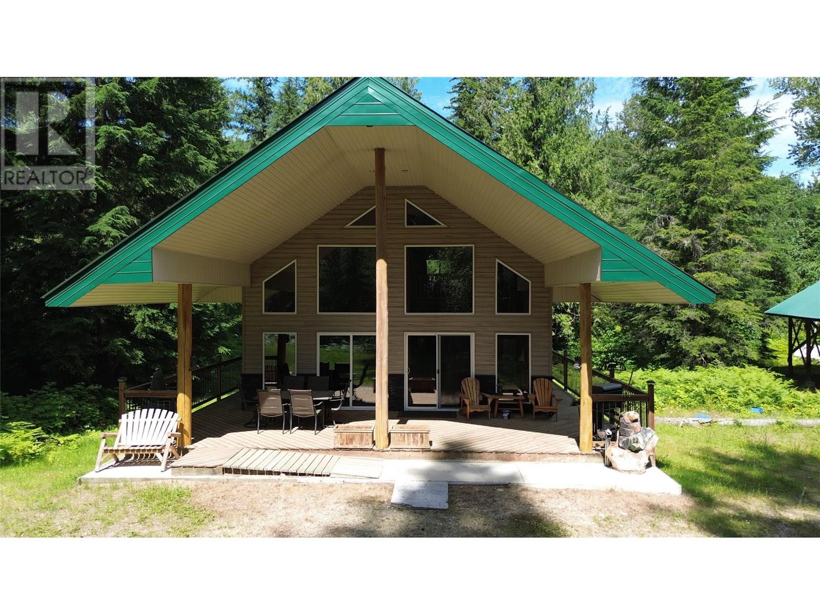 1625 Acorn Road, seymour arm, British Columbia