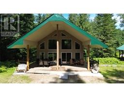 1625 Acorn Road, seymour arm, British Columbia