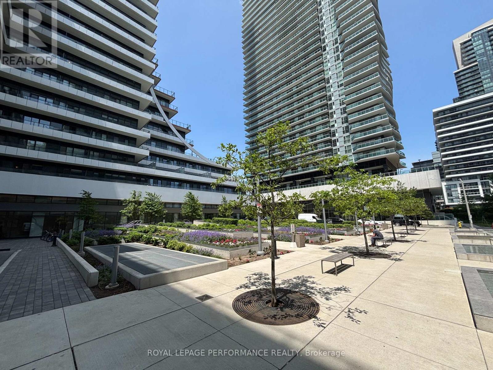 710 - 30 Shore Breeze Drive, Toronto, Ontario  M8V 0J1 - Photo 2 - W12257189