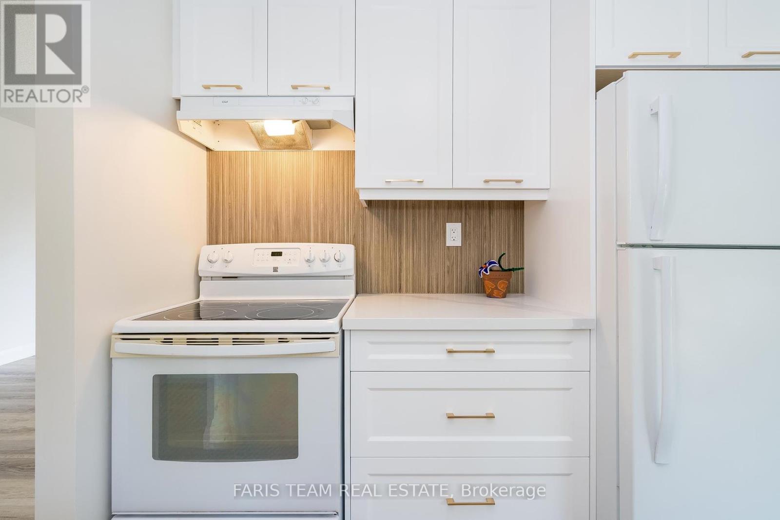 Property at 356 LESCAUT ROAD image 5