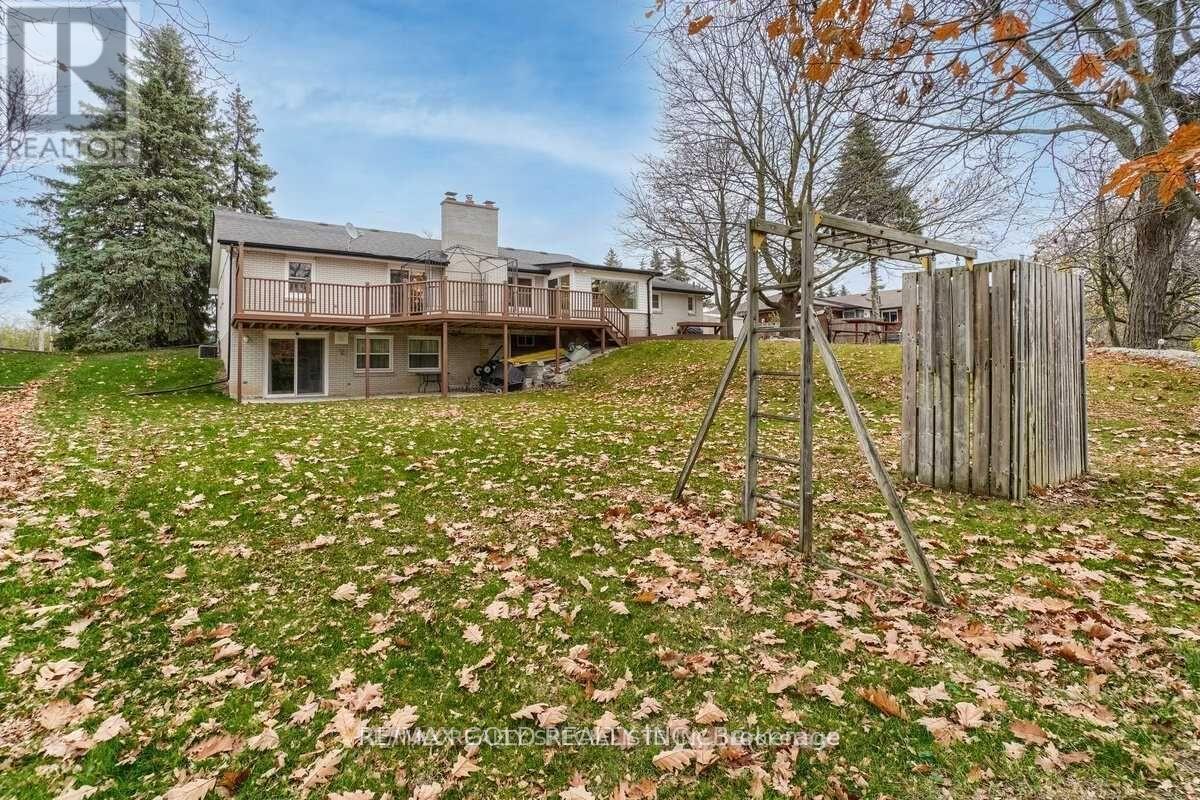 12400 Old Kennedy Road, Caledon, Ontario  L7C 2E8 - Photo 2 - W12129793