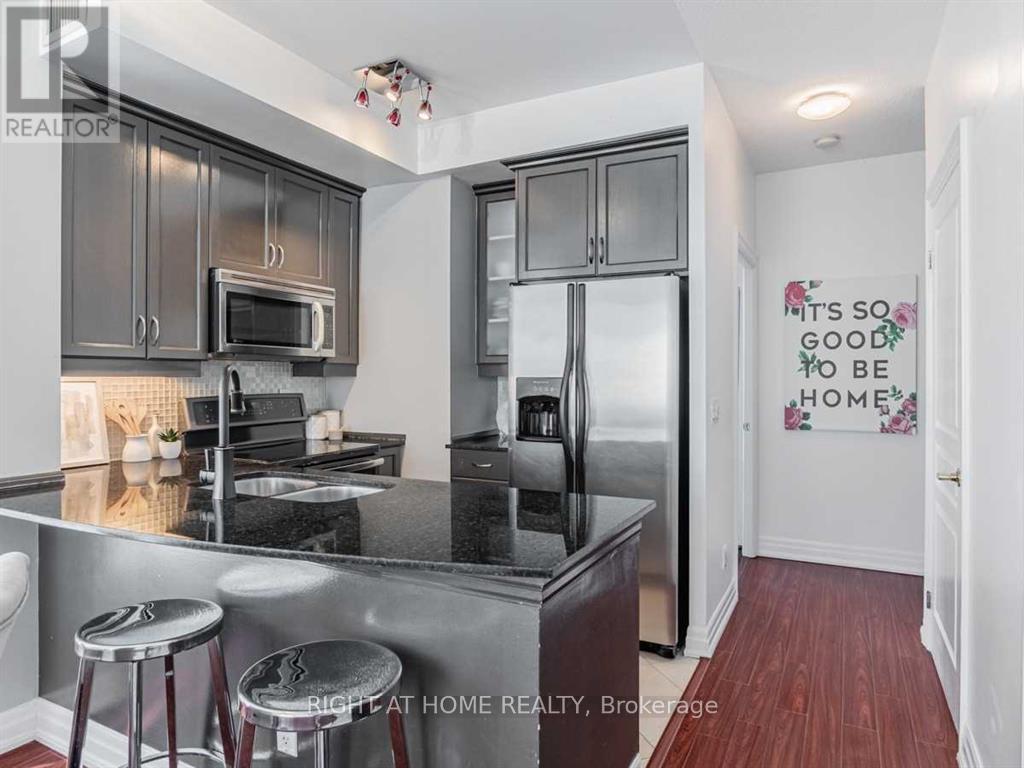 207 - 2087 Lake Shore Boulevard, Toronto, Ontario  M8V 4G3 - Photo 6 - W12254749