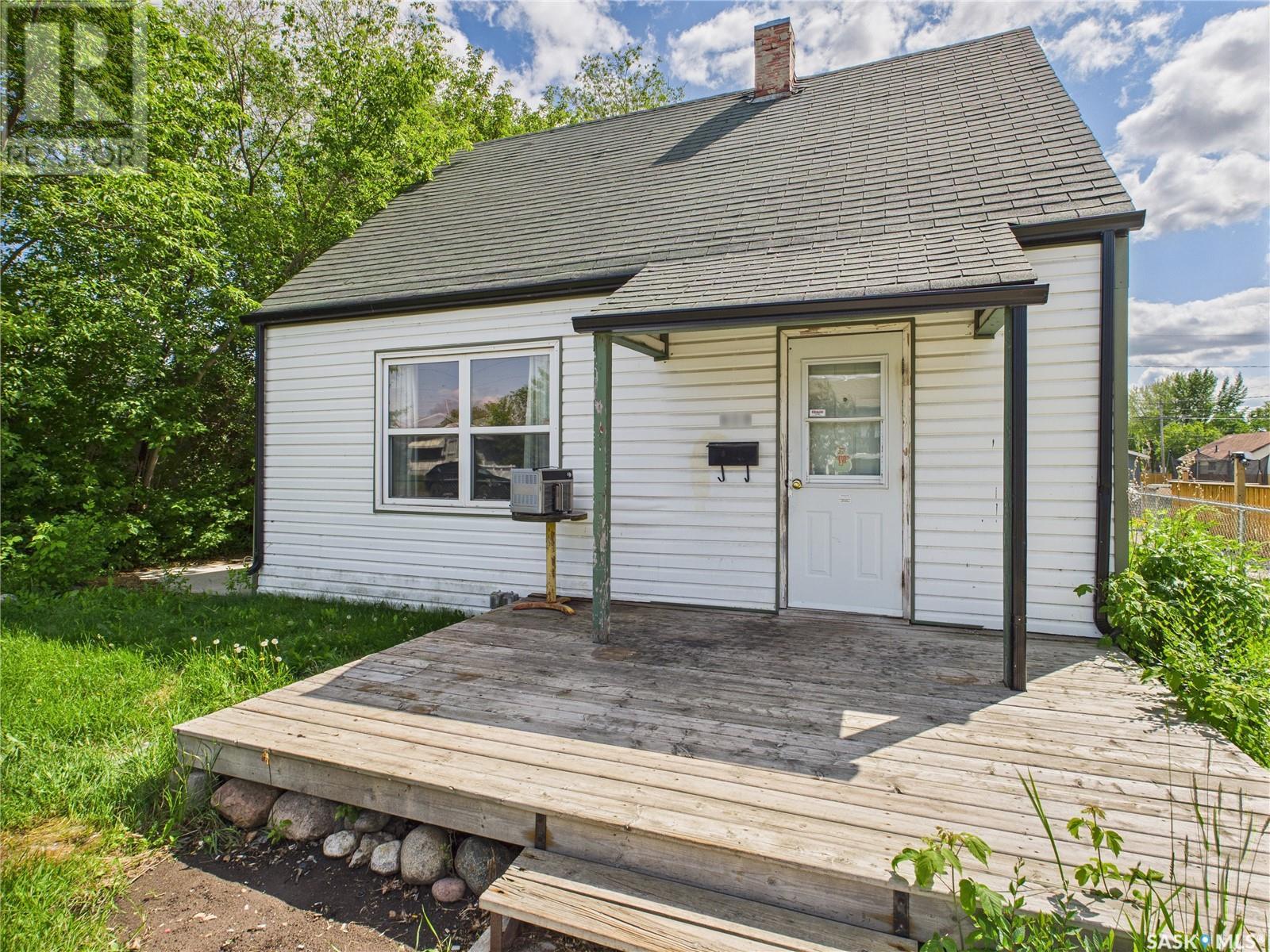 Property at 619 7th STREET E image 1