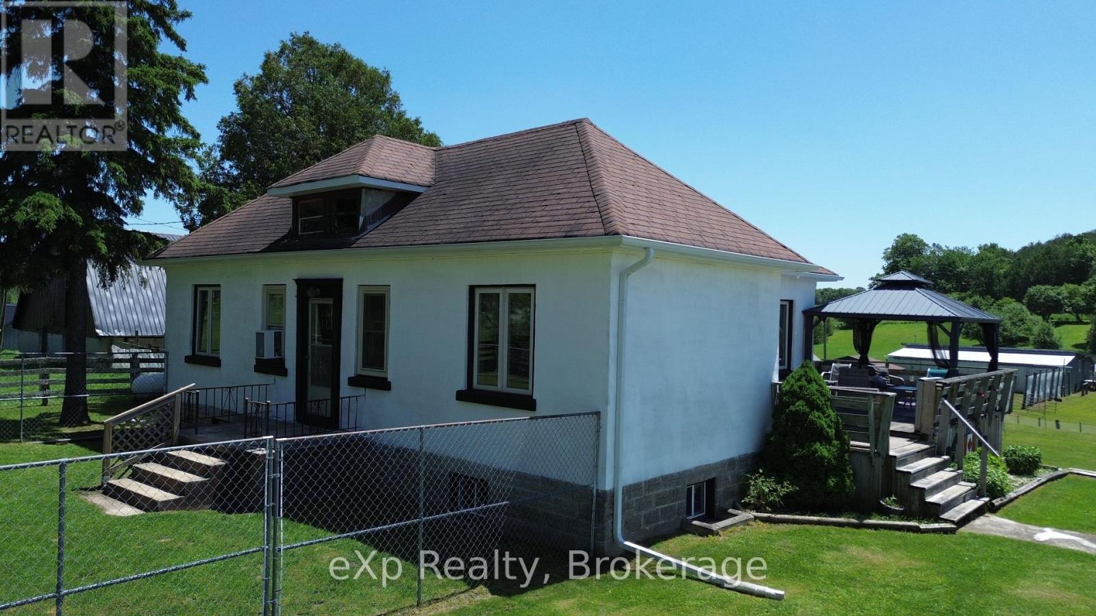 125 Lake Drive, West Grey, Ontario  N0C 1H0 - Photo 27 - X12255344