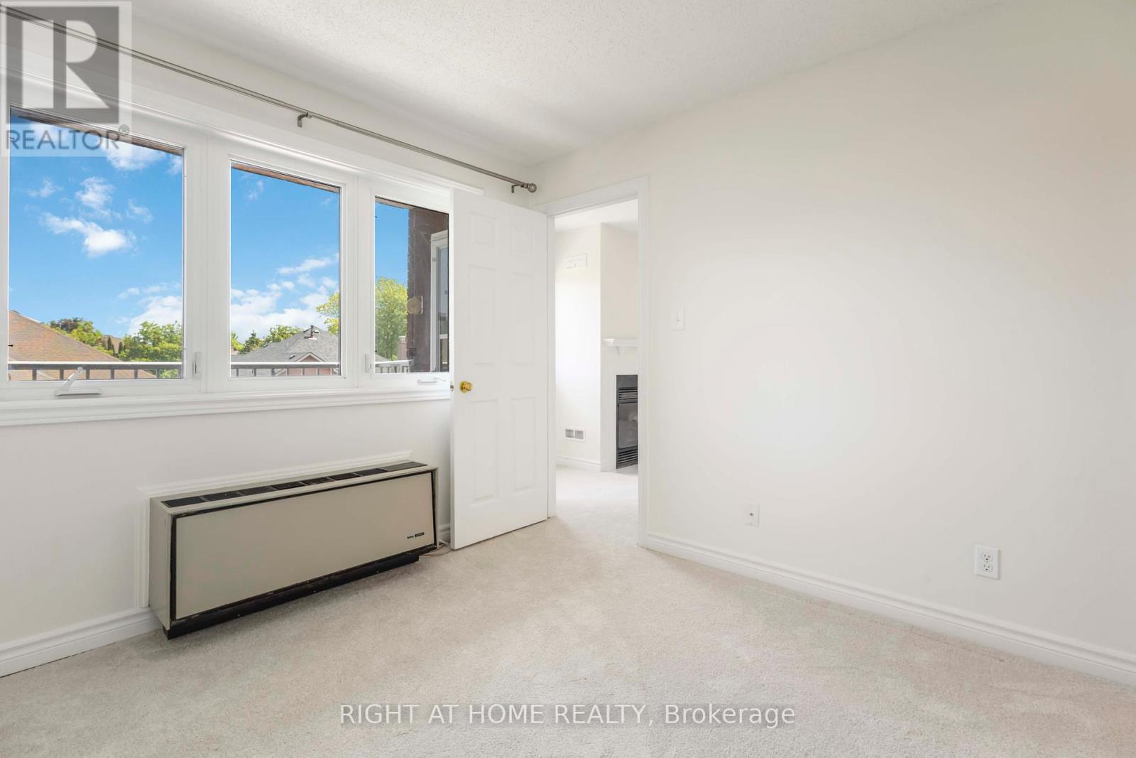 401 - 195 Lake Driveway W, Ajax, Ontario  L1S 7H7 - Photo 12 - E12257326