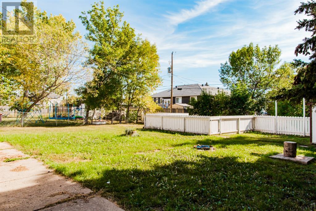 Property at 10019 93 Avenue image 2