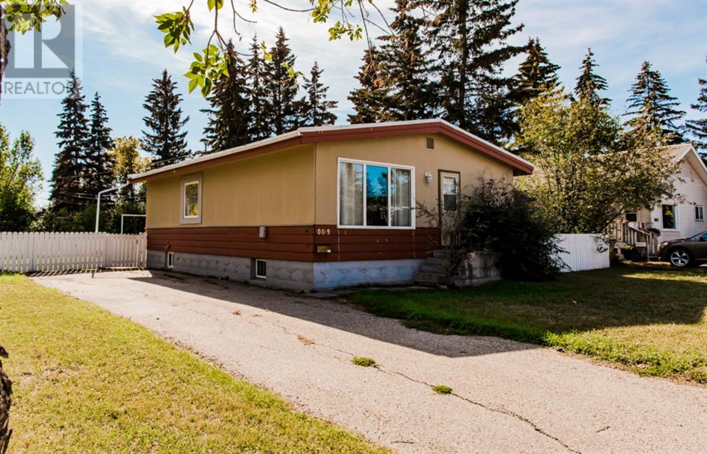 Property at 10019 93 Avenue image 1