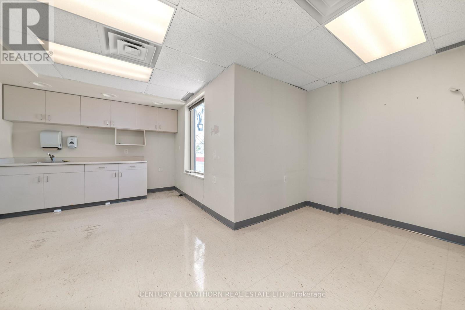 115 Picton Main Street, Prince Edward County, Ontario  K0K 2T0 - Photo 20 - X12257292