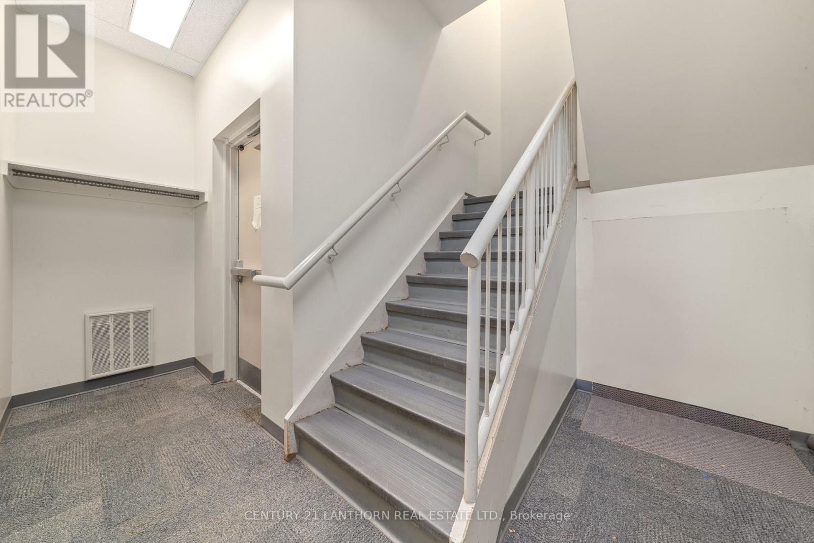 115 Picton Main Street, Prince Edward County, Ontario  K0K 2T0 - Photo 23 - X12257292