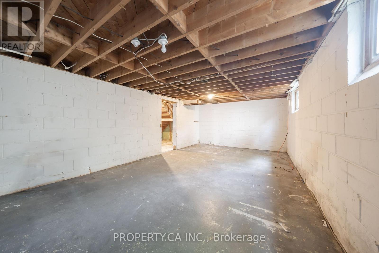 1592 Pharmacy Avenue, Toronto, Ontario  M1R 2K7 - Photo 12 - E12257171