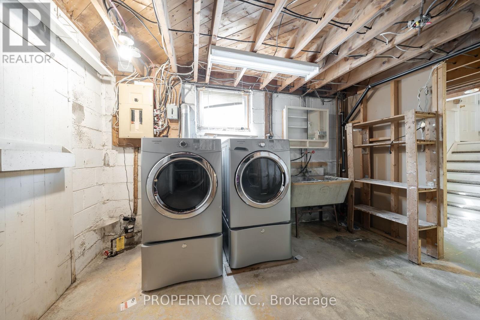 1592 Pharmacy Avenue, Toronto, Ontario  M1R 2K7 - Photo 14 - E12257171