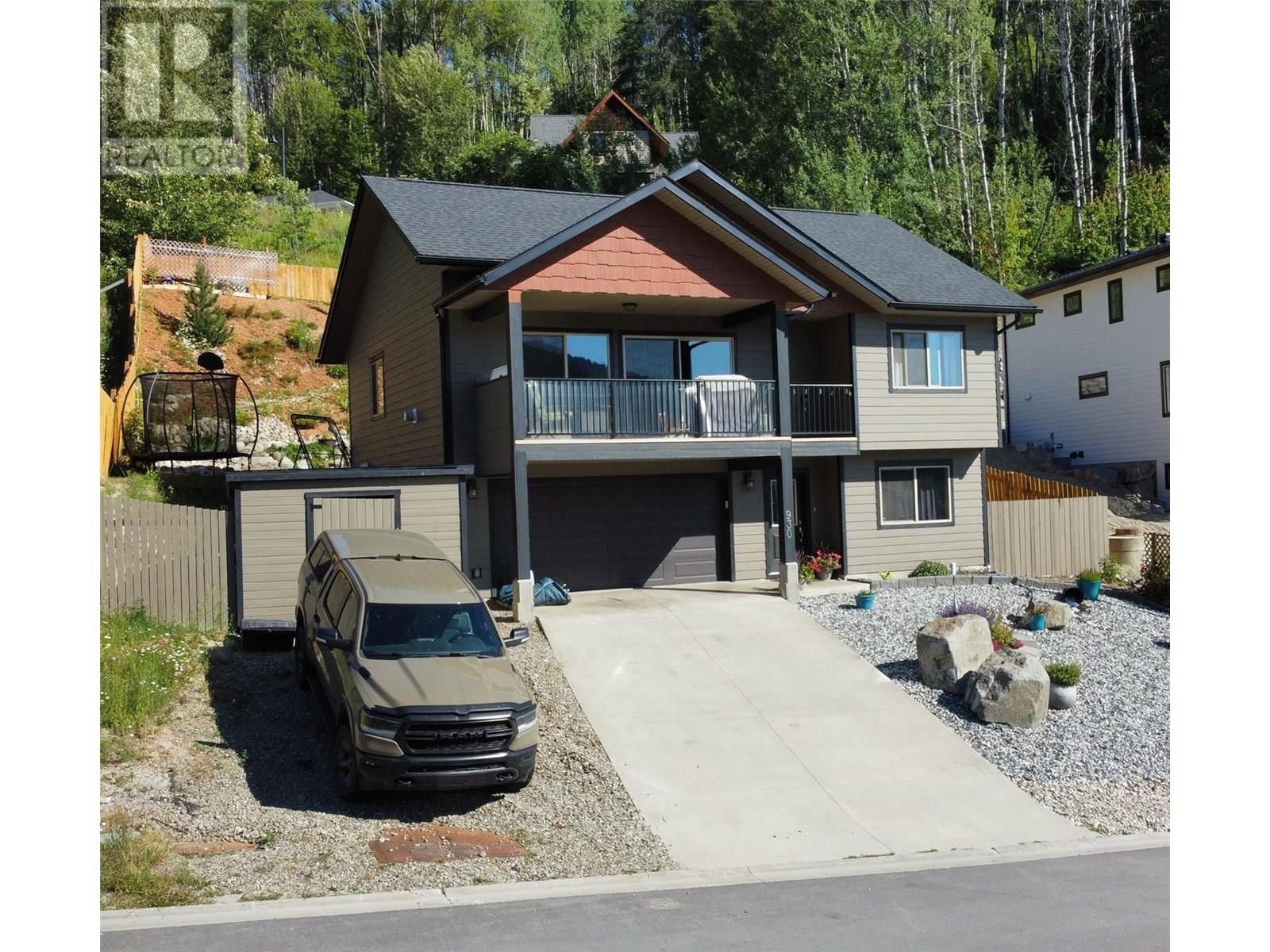 Property at 930 REDSTONE Drive image 2