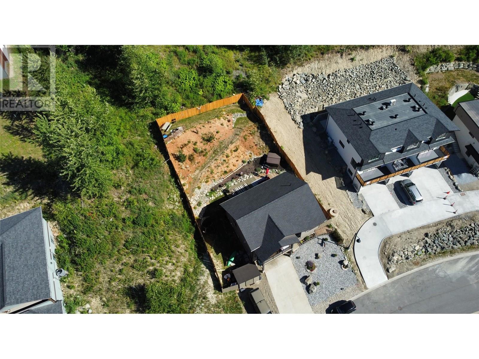 Property at 930 REDSTONE Drive image 3