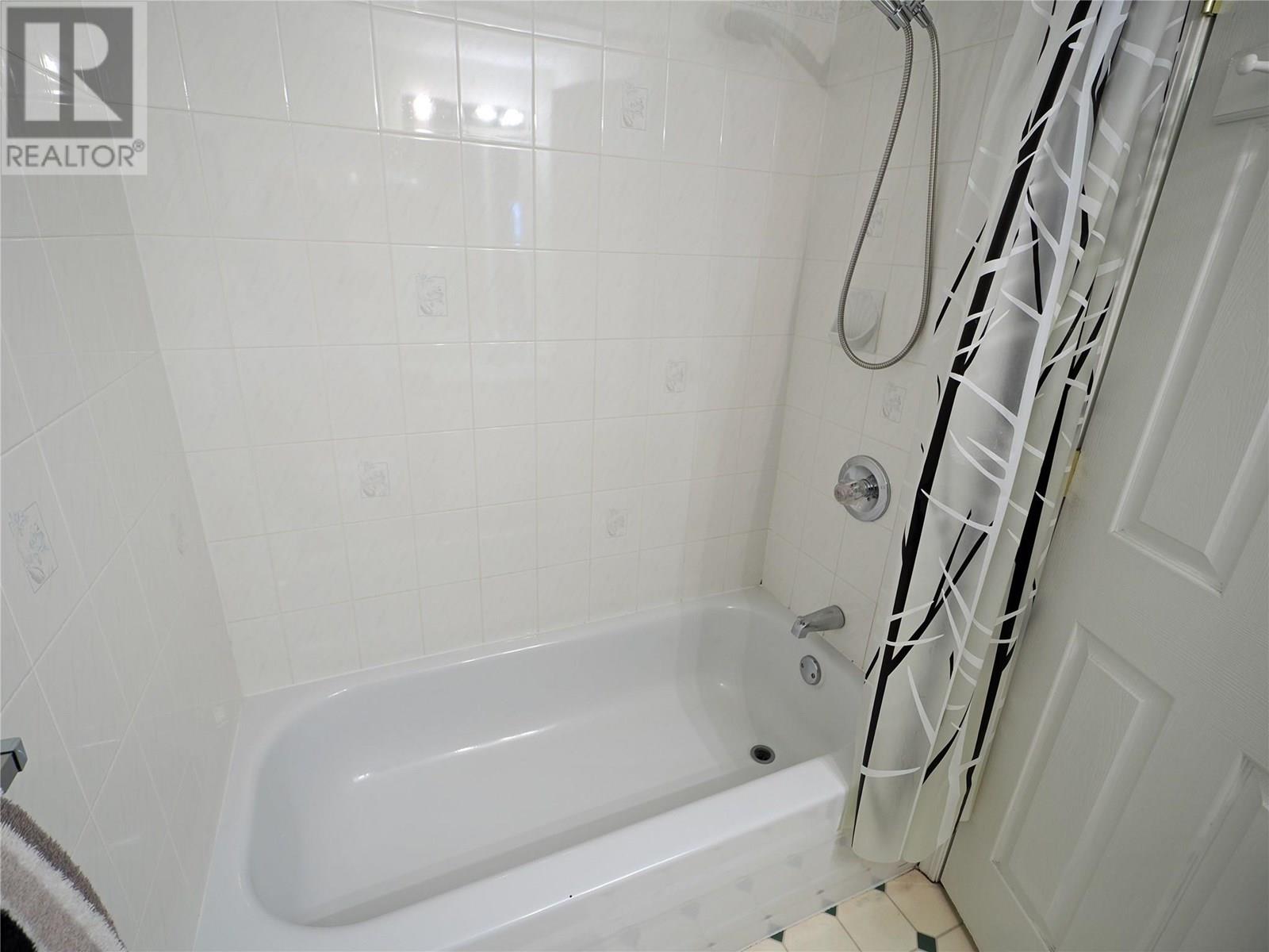7375 Porcupine Road Unit# 102, Big White, British Columbia  V1P 1P3 - Photo 10 - 10354039