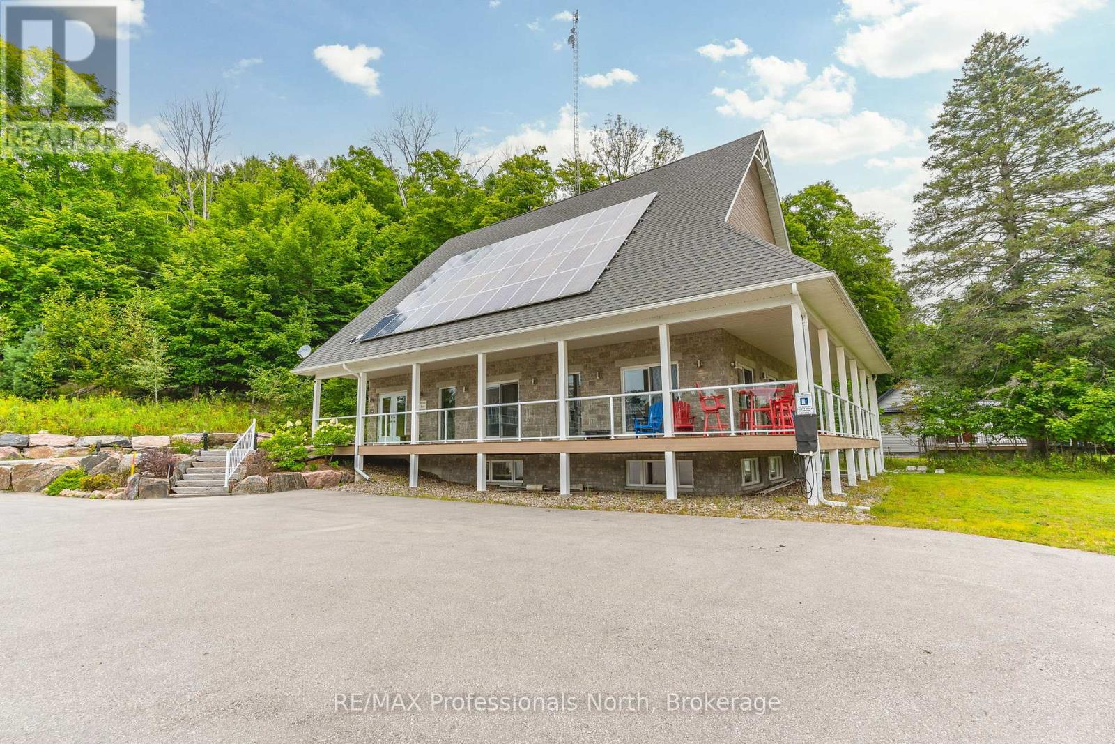 46 Webb Circle, Dysart Et Al (Dysart), Ontario  K0M 1S0 - Photo 37 - X12257249
