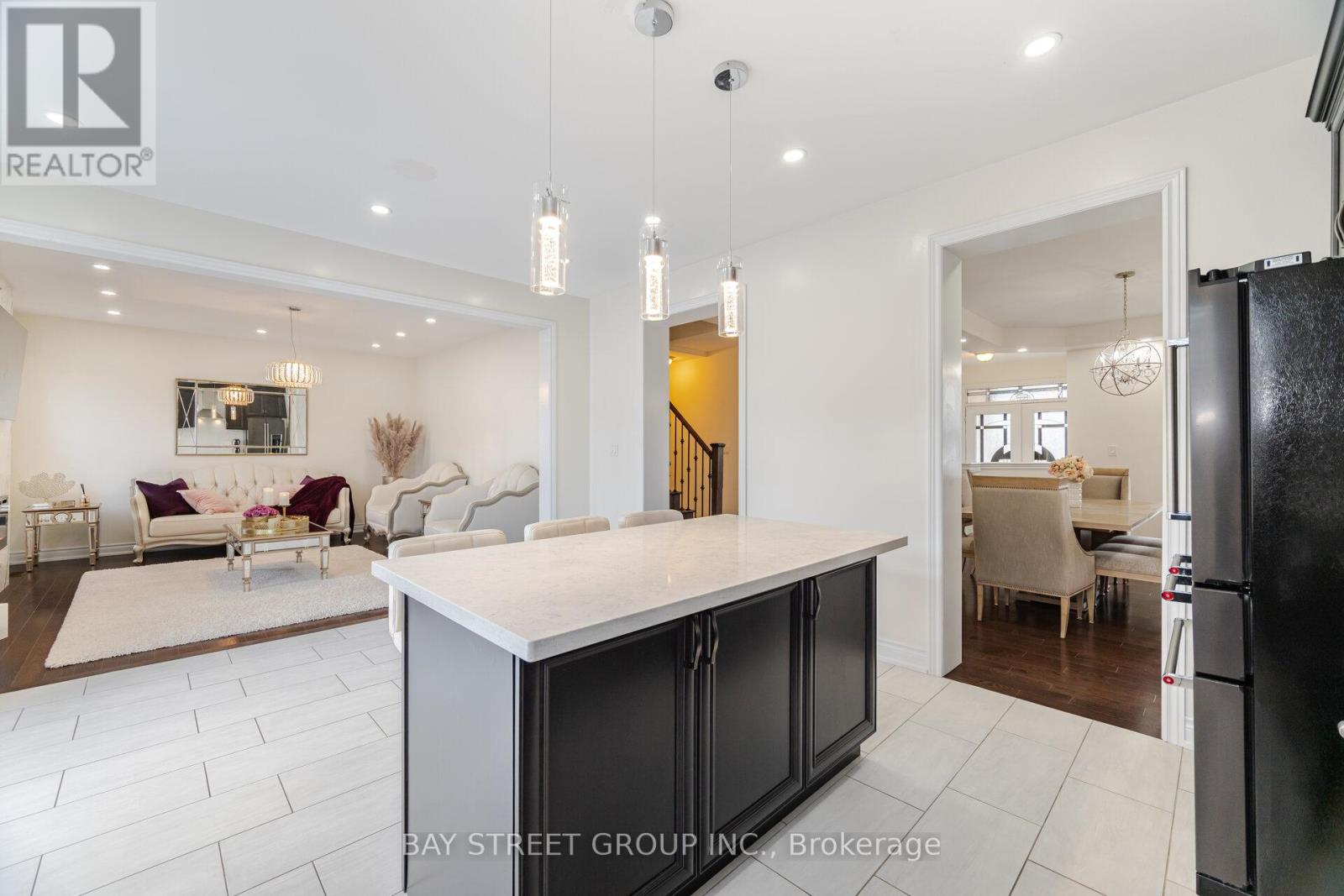 31 Prady Lane, New Tecumseth, Ontario  L0G 1W0 - Photo 11 - N12257139