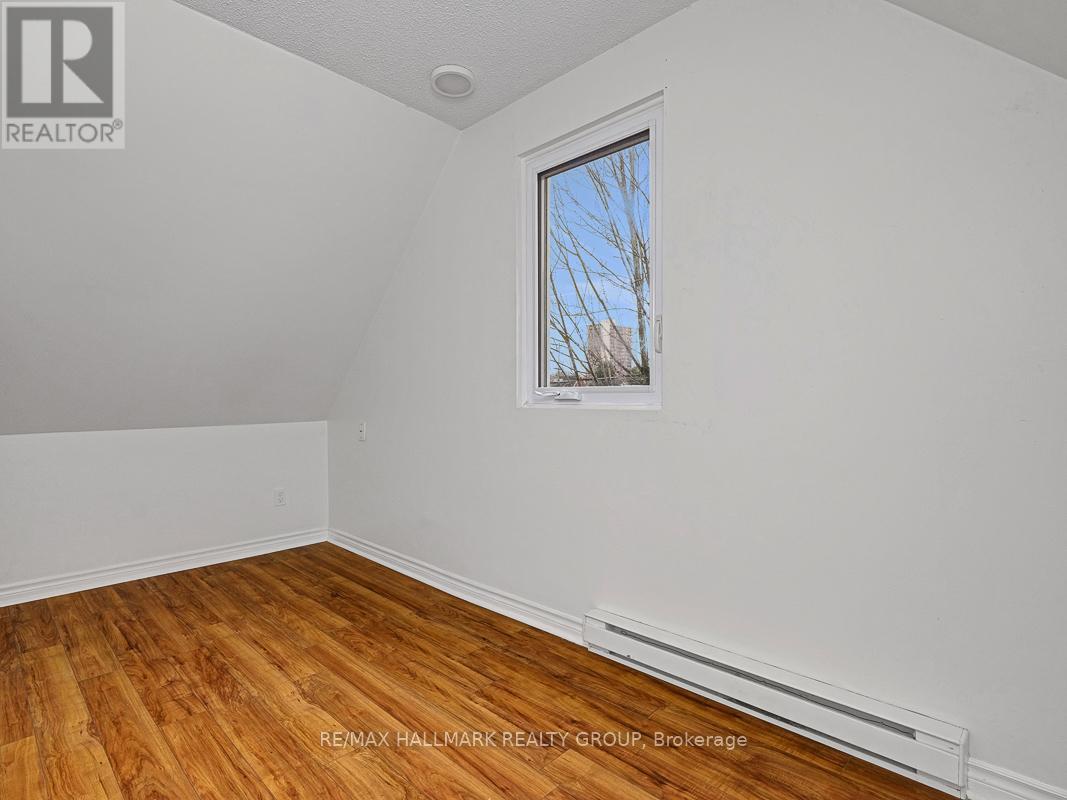 193 Gladu Street, Ottawa, Ontario  K1L 6N3 - Photo 20 - X12257260
