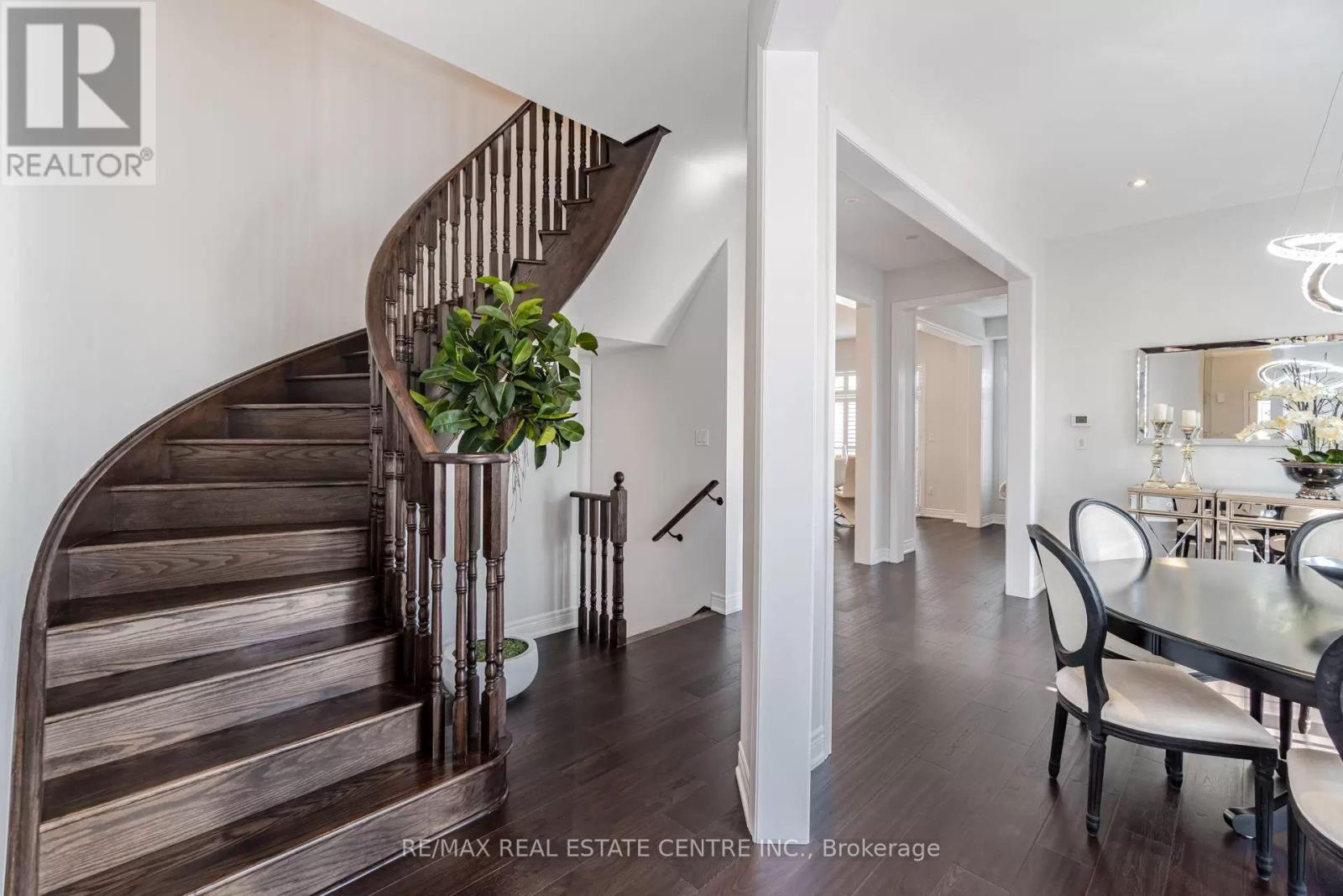 9 Calico Court, Halton Hills, Ontario  L7G 0M1 - Photo 15 - W12257195