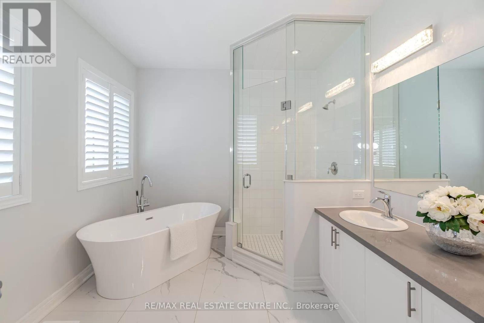 9 Calico Court, Halton Hills, Ontario  L7G 0M1 - Photo 19 - W12257195
