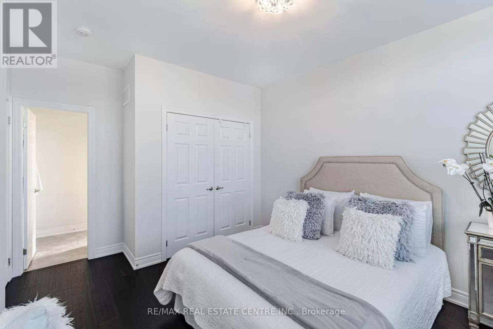 9 Calico Court, Halton Hills, Ontario  L7G 0M1 - Photo 26 - W12257195