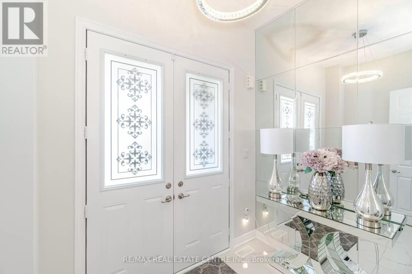 Property at 9 CALICO COURT image 3