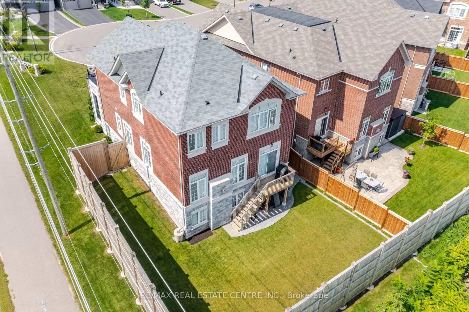 9 Calico Court, Halton Hills, Ontario  L7G 0M1 - Photo 39 - W12257195